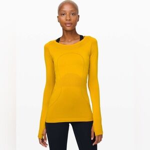 Lululemon Swiftly Tech Long Sleeve Crew
Honeycomb